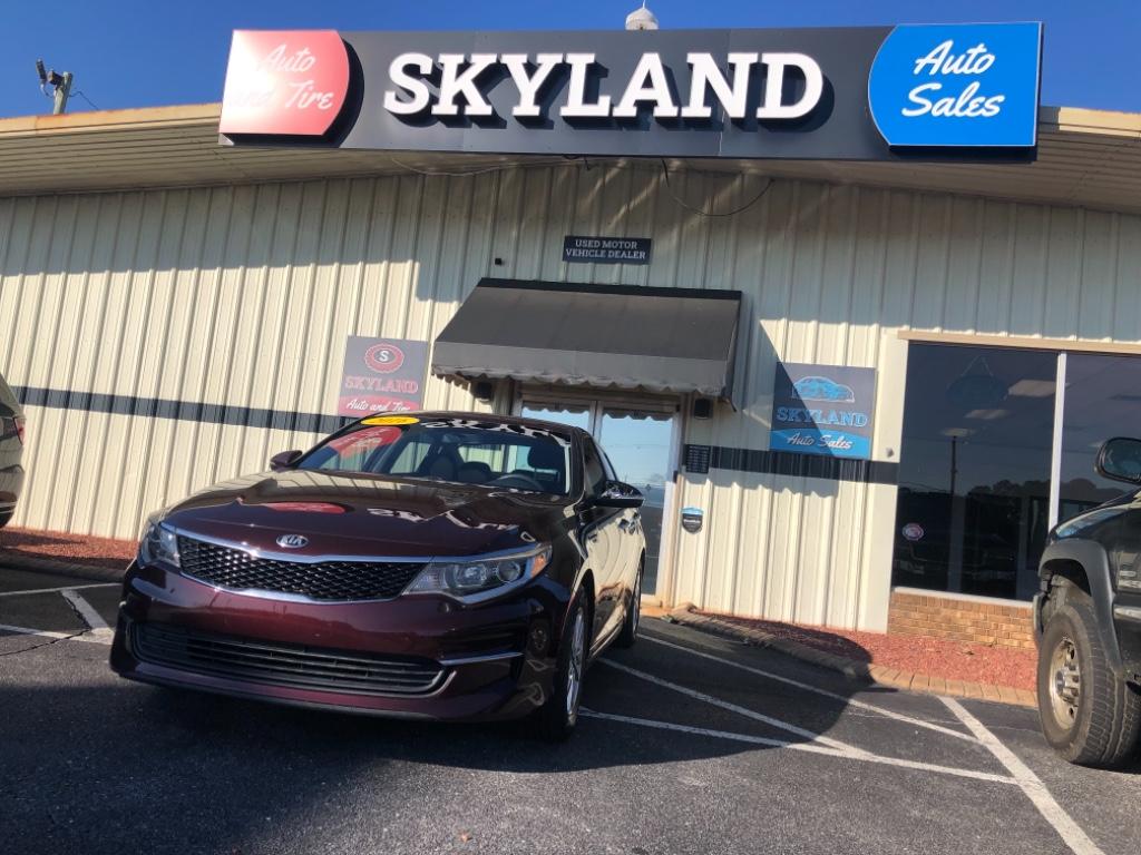 2016 Kia Optima LX's photo